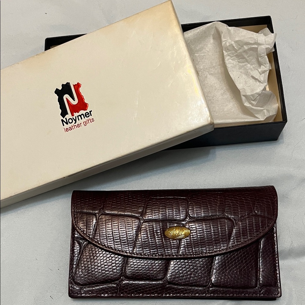 Vintage Brown Crocodile Embossed Leather Wallet